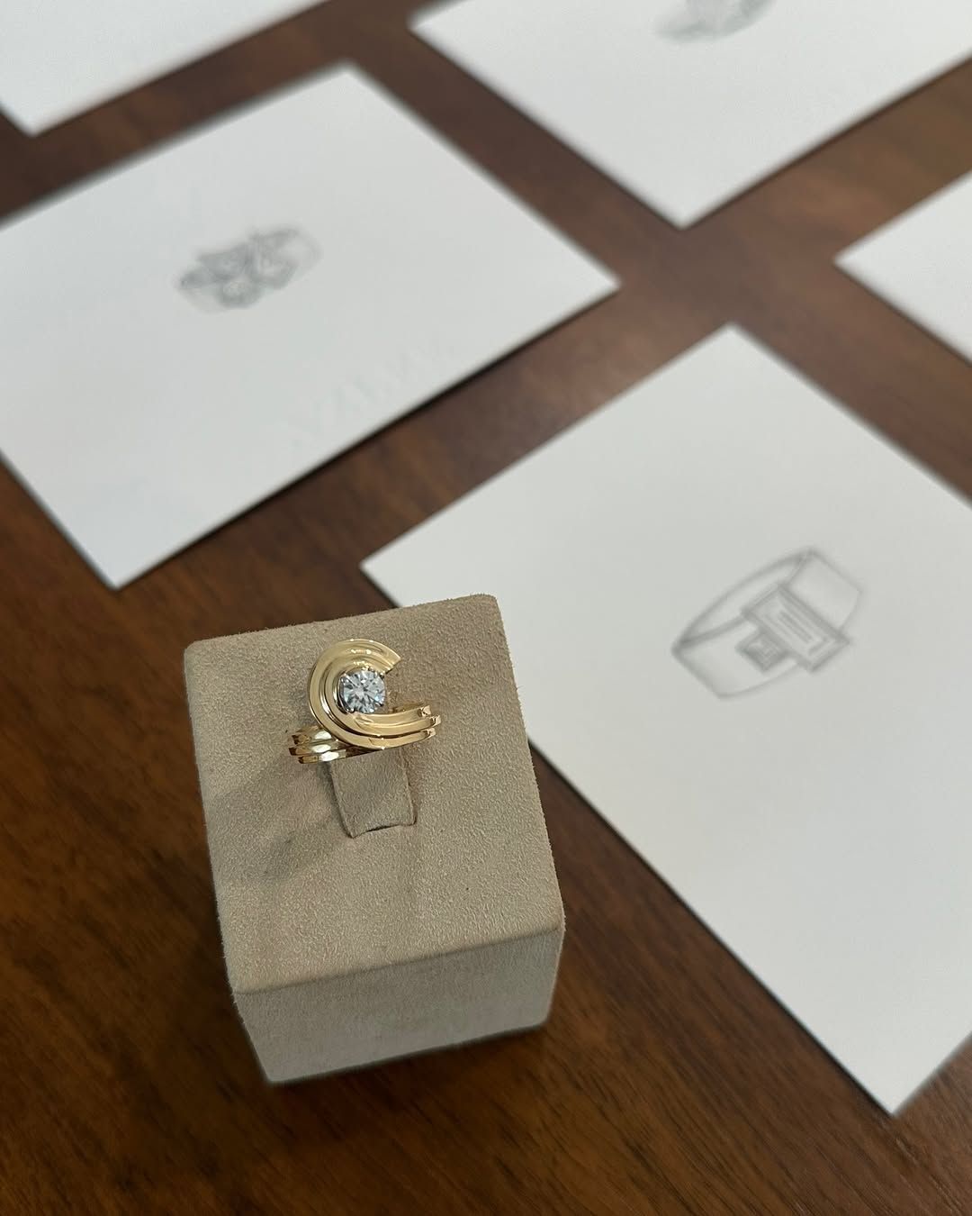 Featured product for ĀZLEE