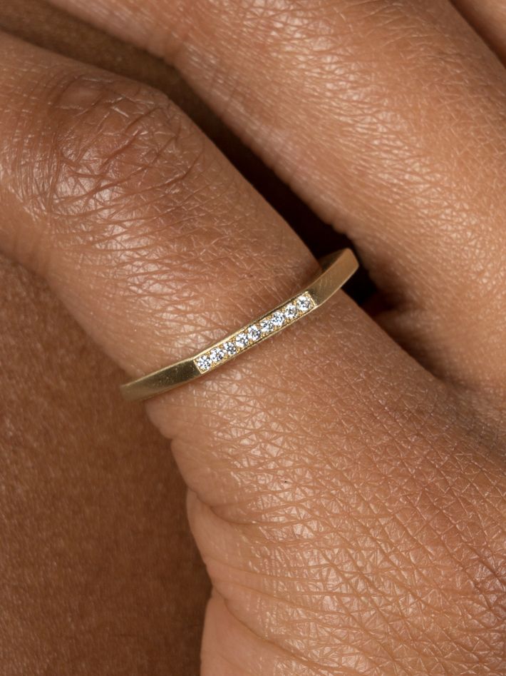 Pavé thin bar ring by T. Made Finematter