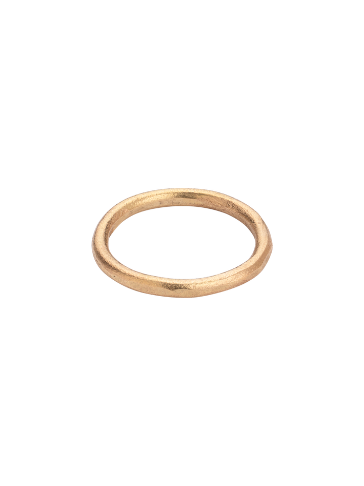 9ct yellow gold plain wedding ring 2mm wide