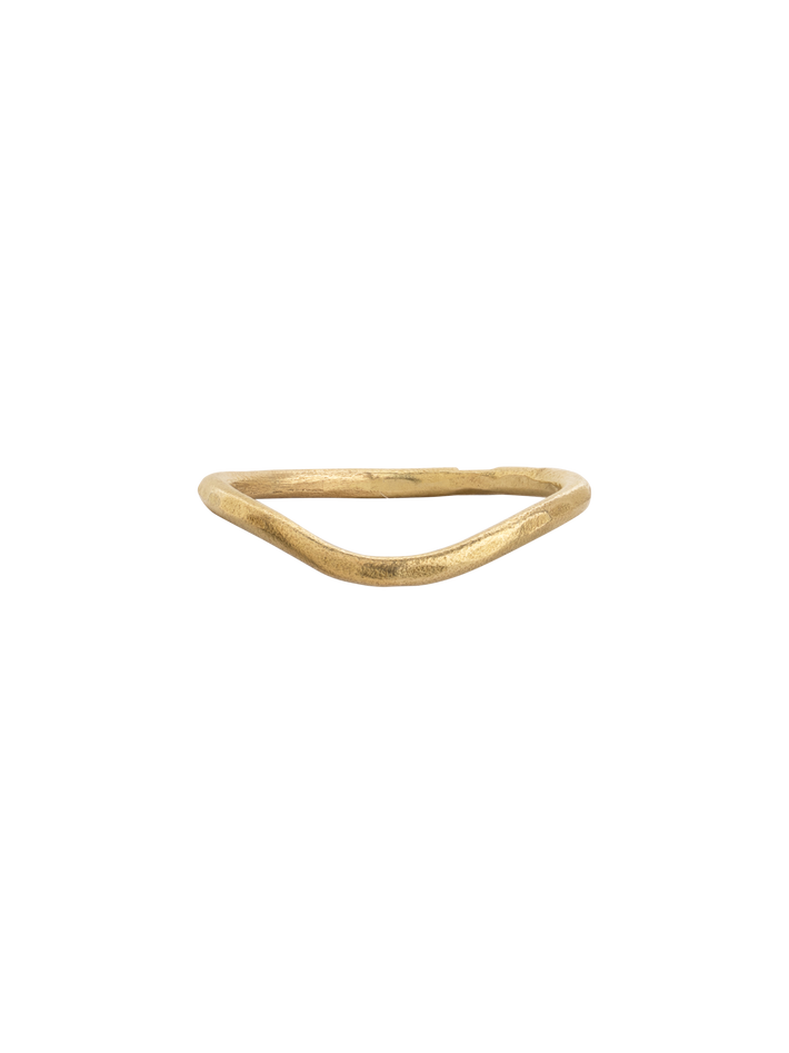 18ct yellow gold curved wedding ring 1.5mm wide