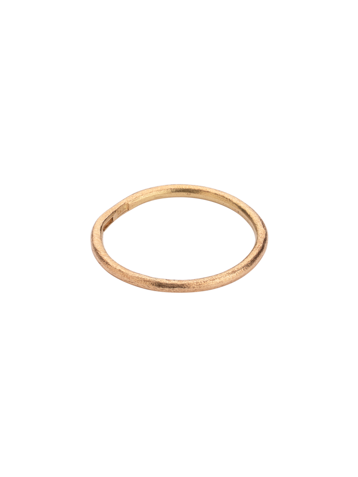 9ct yellow gold plain wedding ring 1.5mm wide