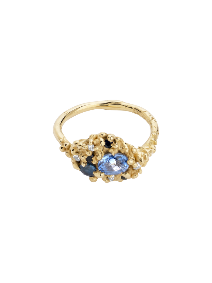 'Shield' sapphire ring