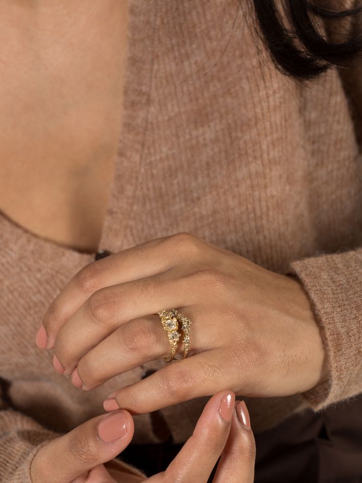 'Trilogy' diamond ring