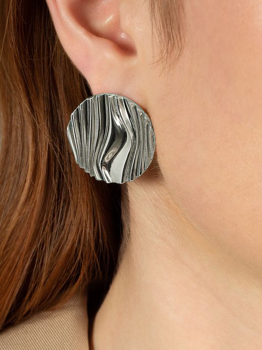 Inflow earrings photo