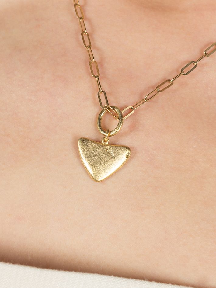 Pebbles heart pendant