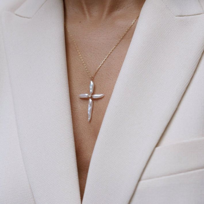 Divina Pearl Cross Pendant (Refurbished)