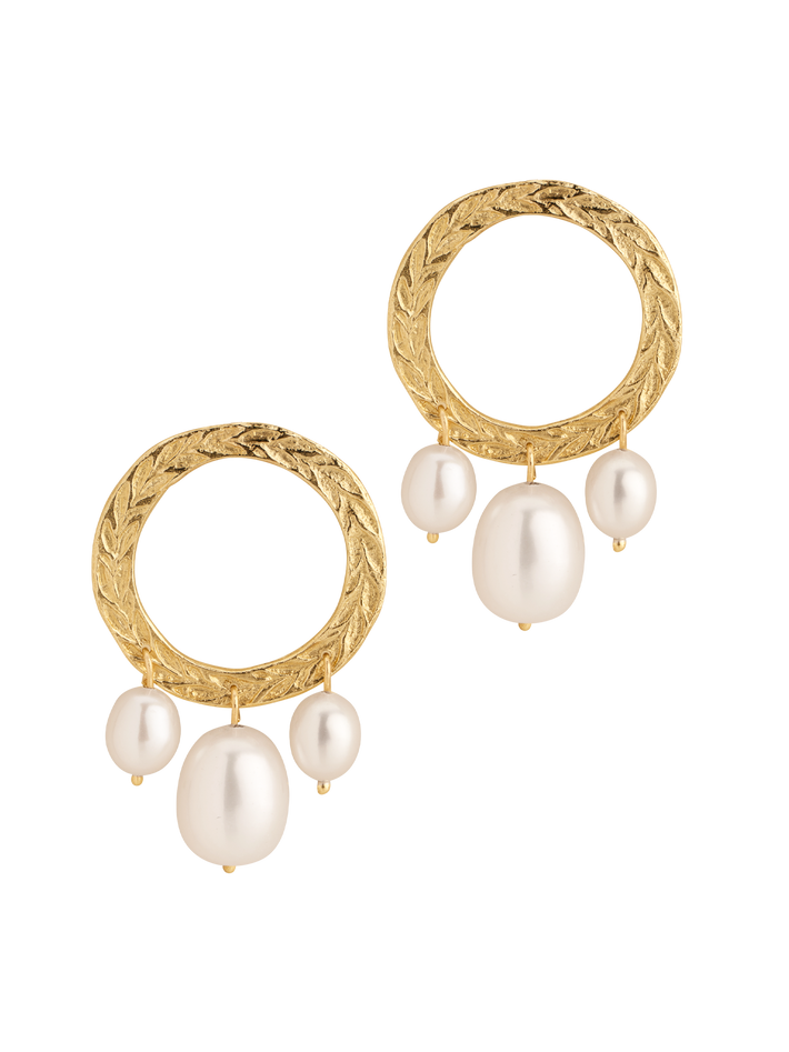 9ct gold laurel wreath pearl stud earrings