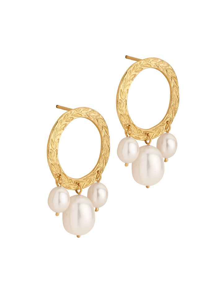9ct gold laurel wreath pearl stud earrings