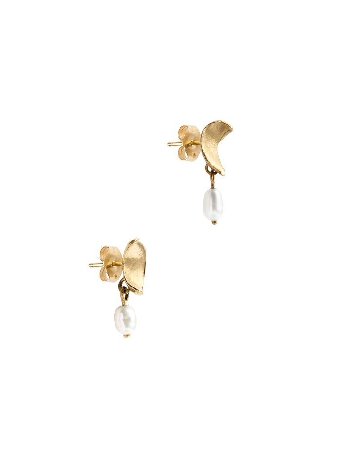 Pearl dewdrop earrings