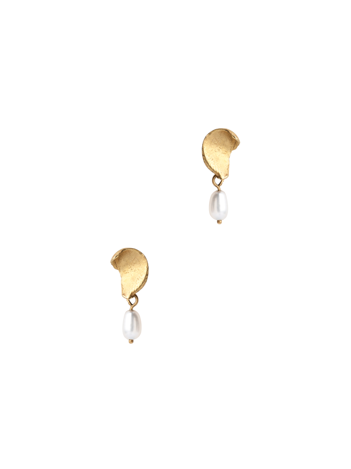 Pearl dewdrop earrings