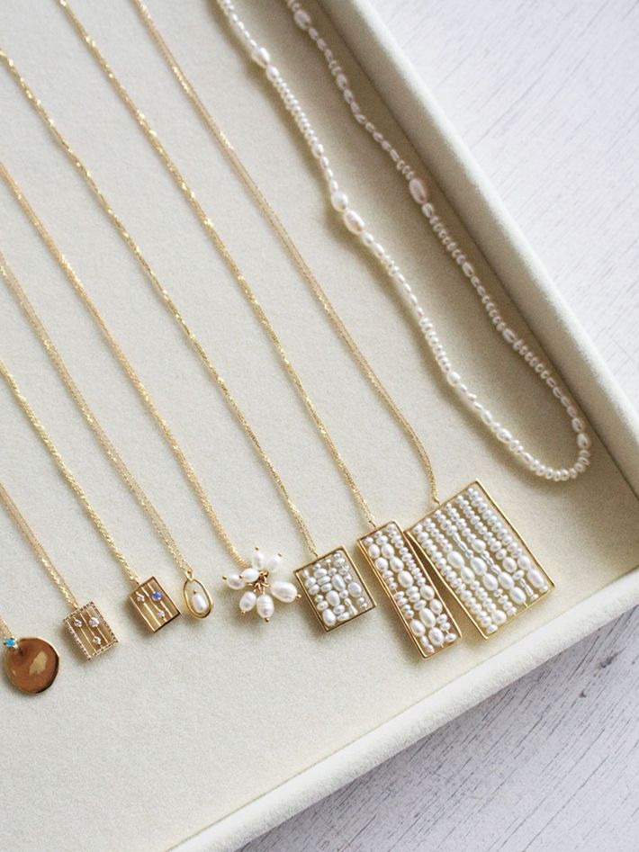 9 Simple Pearl Necklaces With Sustainably Sourced Pearls - The Good Trade