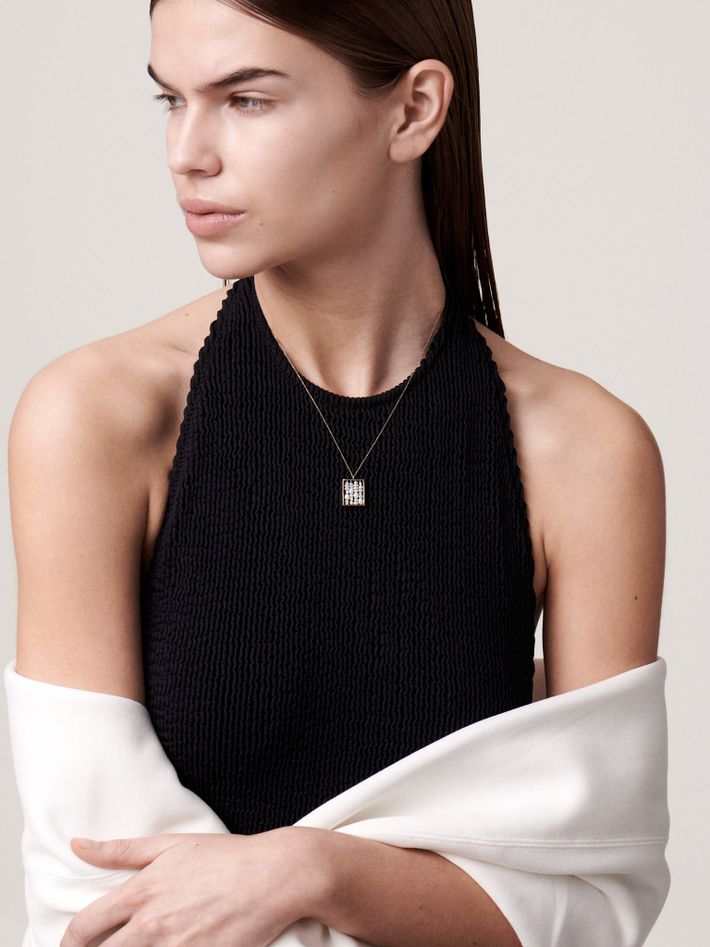 Wwake necklace on sale