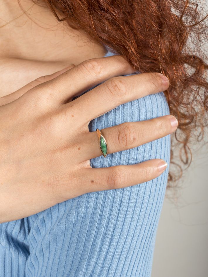 Jadeite eye signet ring