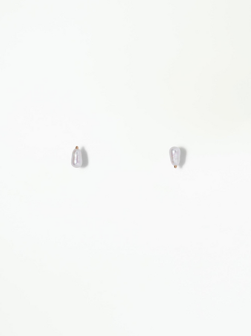 Irregular Pearl Earrings photo