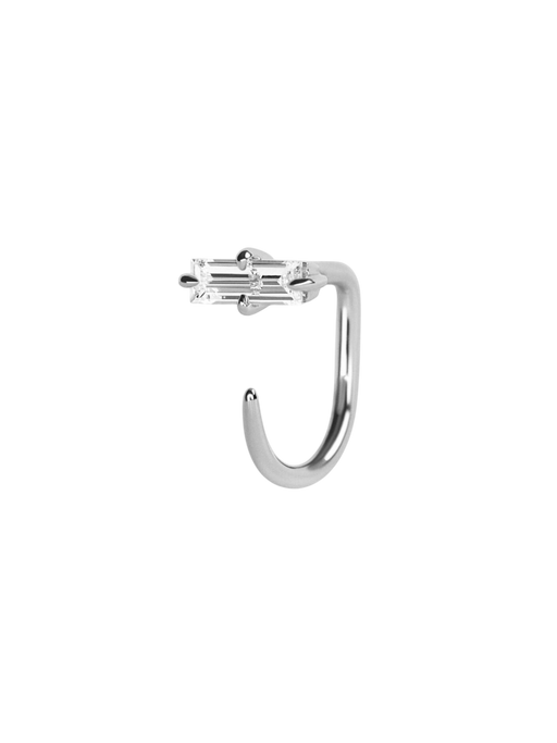 Baguette claw earring, white gold photo