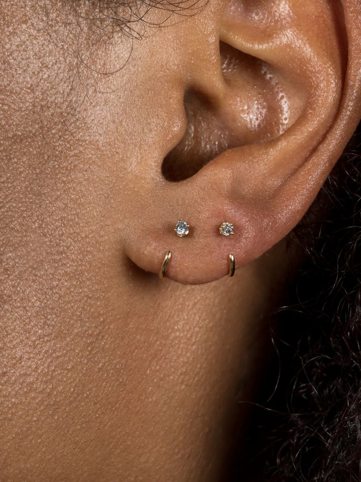 Small grey diamond claw earring