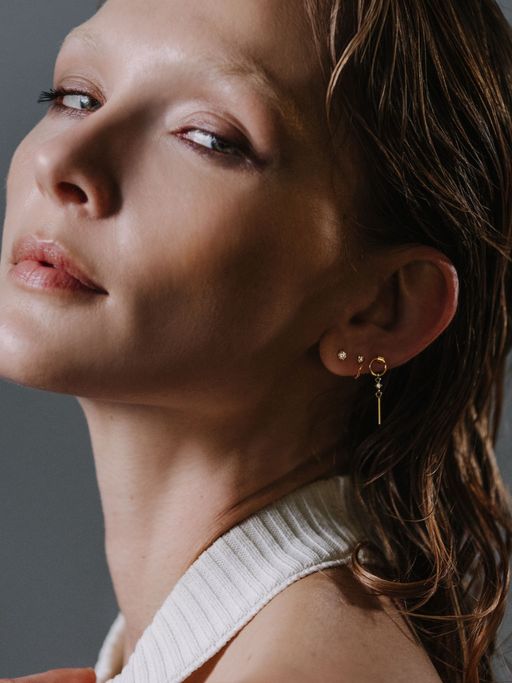 Fūrin diamond flat back stud earring photo