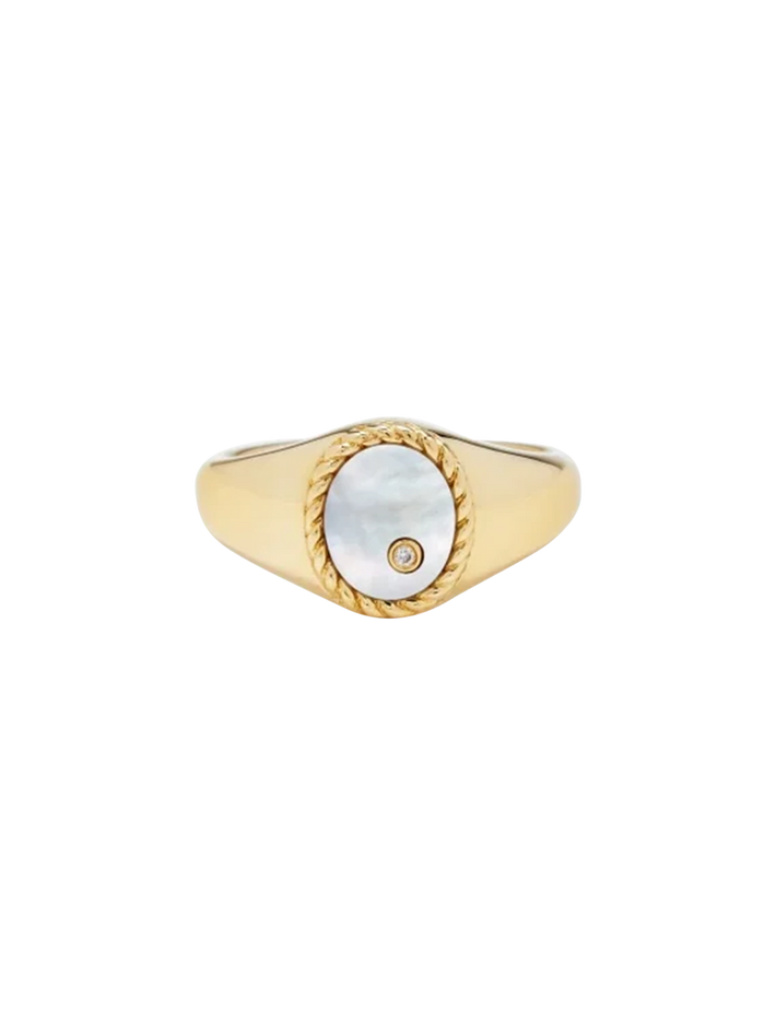 Baby chevalière ovale nacre or jaune ring