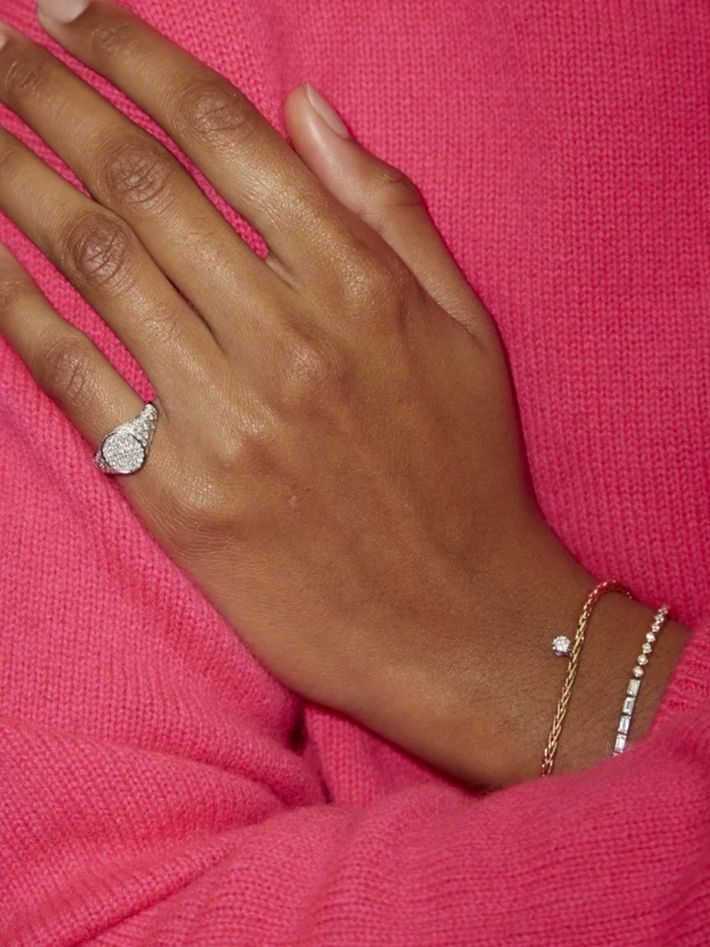 Chevalière mini ovale diamants or blanc ring