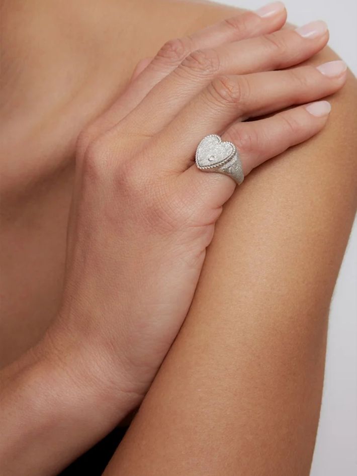 White gold sequined heart signet ring