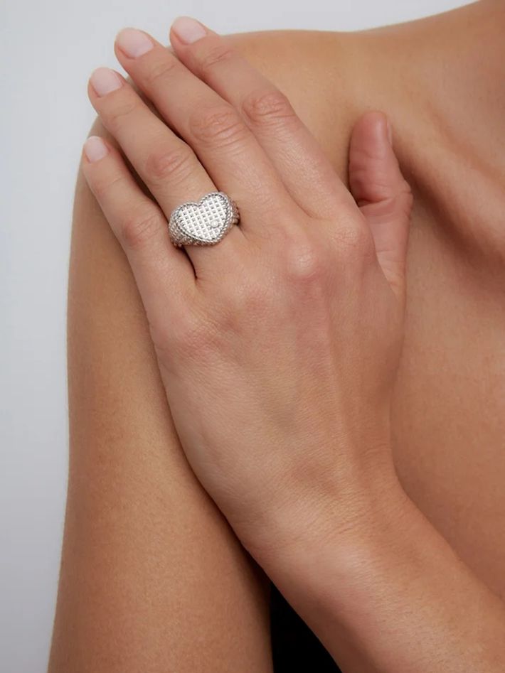 White gold picotti heart signet ring