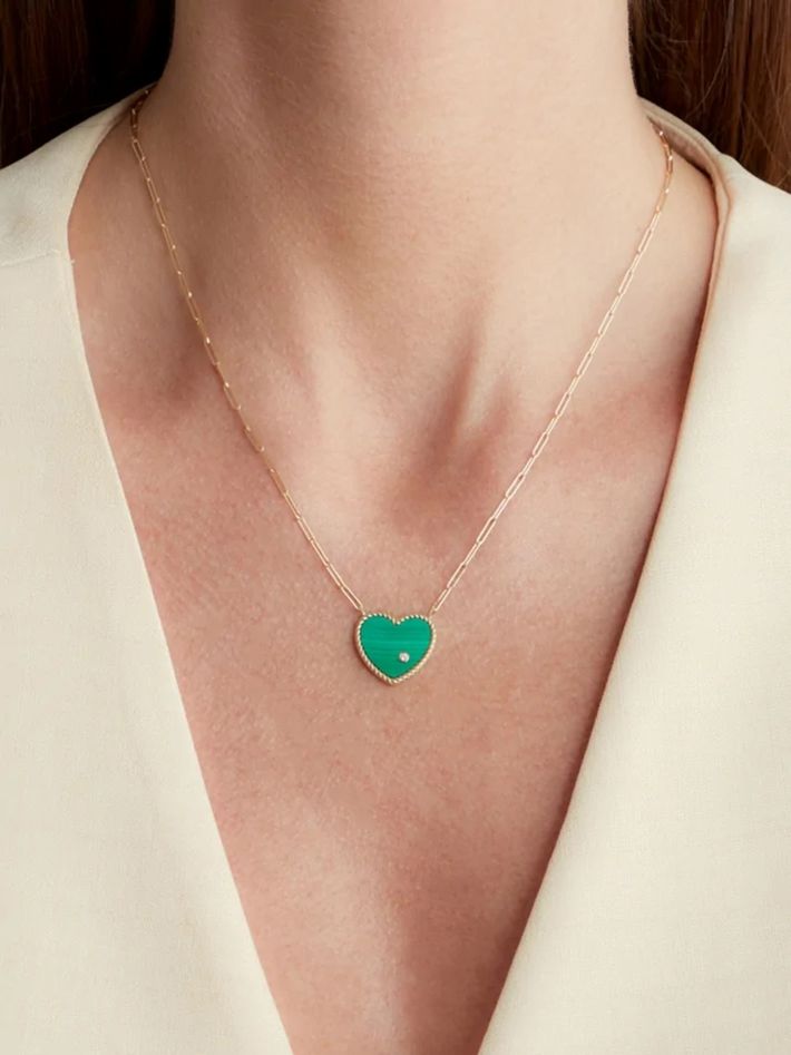 Pm yellow gold malachite heart solitaire necklace