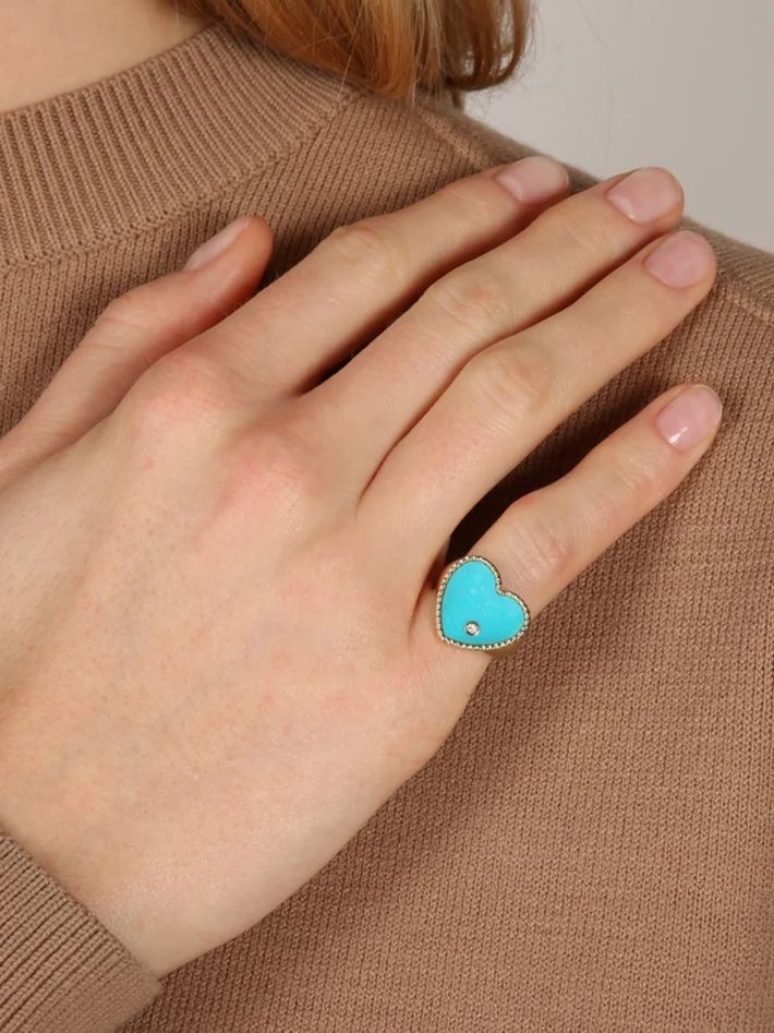 Yellow gold turquoise heart signet ring