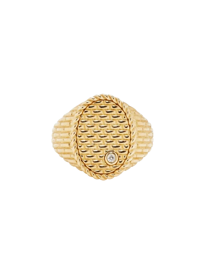 Yellow gold cannage oval signet ring