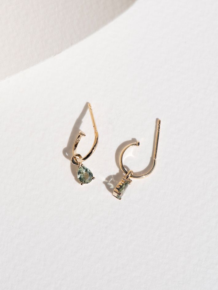 Dew drop green sapphire hoop earrings