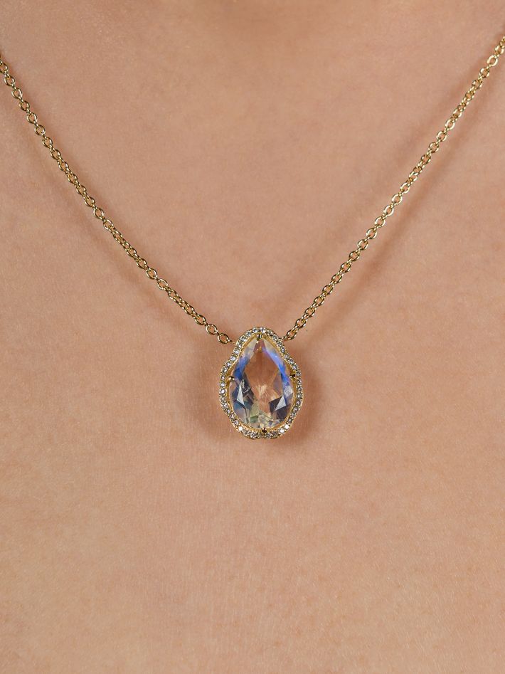 Glow necklace peach morganite with diamonds