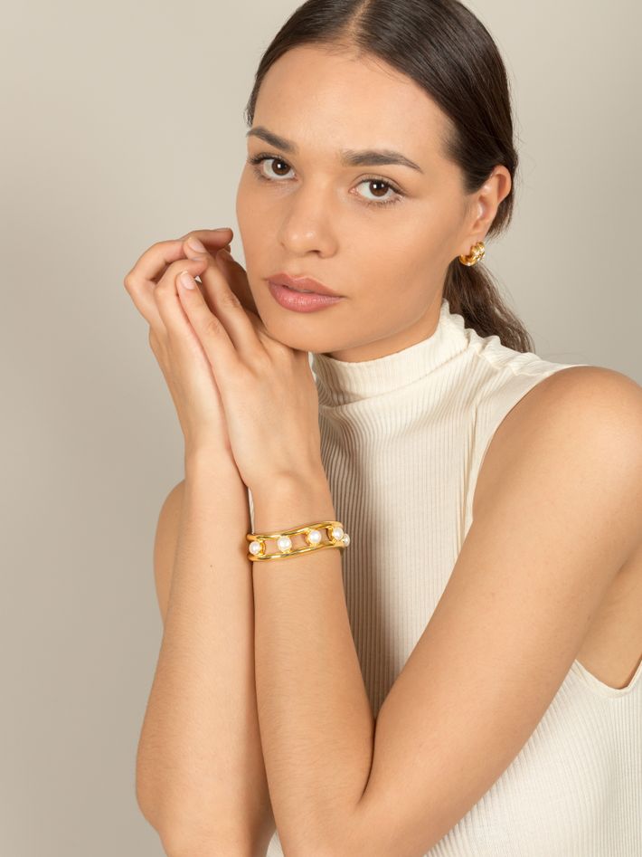 Cara pearl cuff