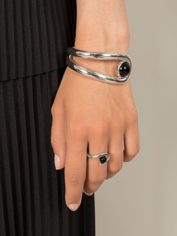 Becky onyx cuff