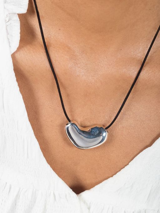 Sculpted Heart Pendant photo