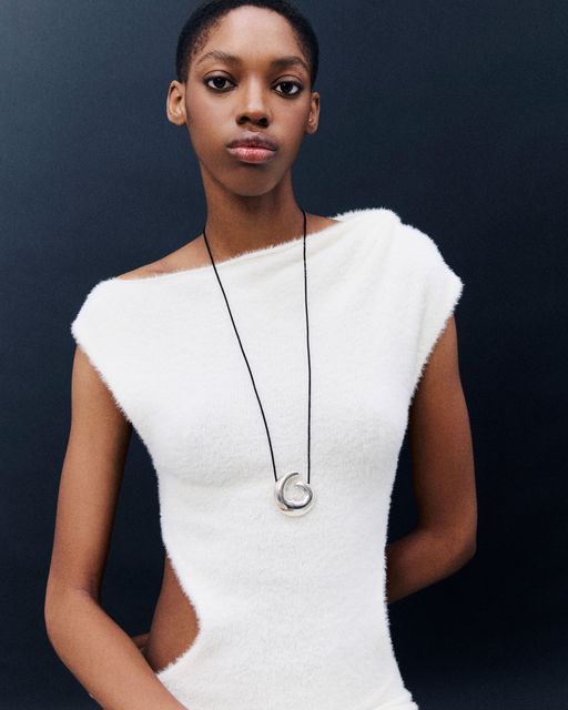 Large nadia pendant photo