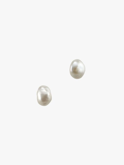 Pearl studs photo