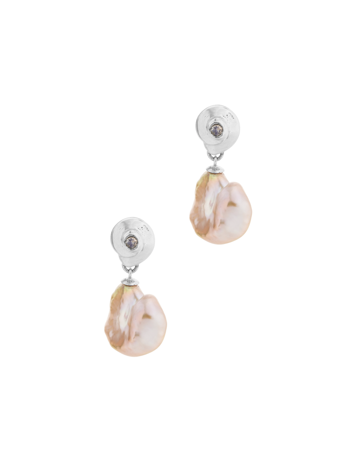 Salacia white gold, moonstone and keshi pearl earrings