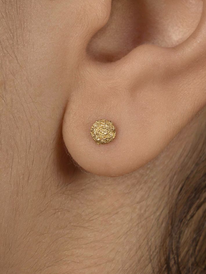 Pin stud earrings
