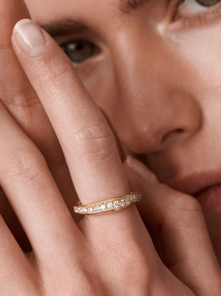 Atlas white diamond ring 