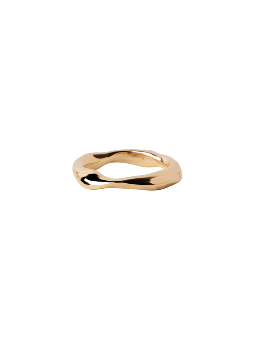 Sculptured ring In solid gold photo