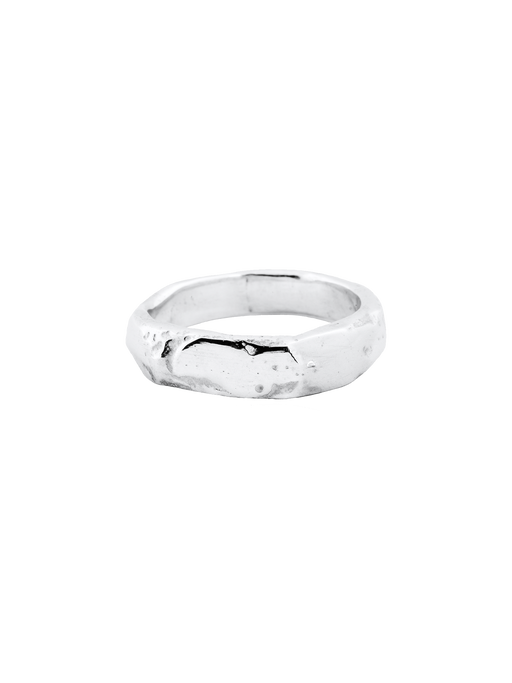 Moulded thin signet ring photo