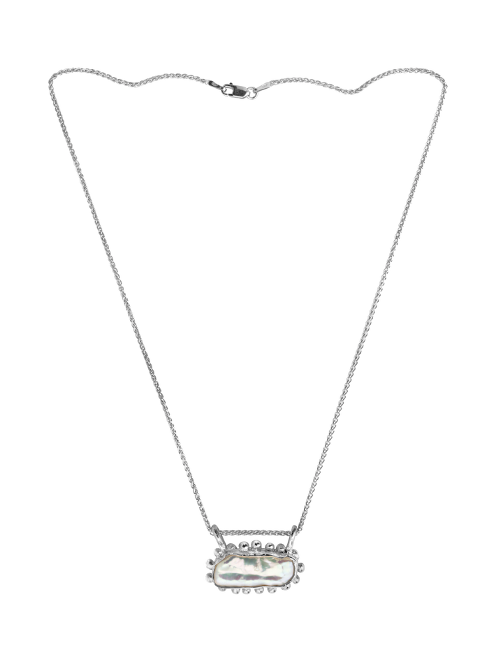 Baroque pearl pendant 