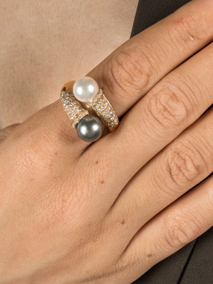 Toi et moi pearl and diamond ring
