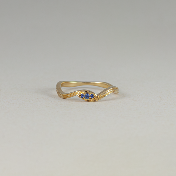 Siren's calling blue sapphire ring