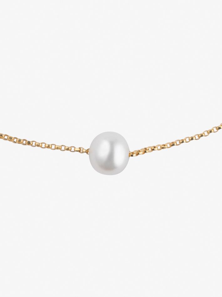 Frost in may pearl necklace