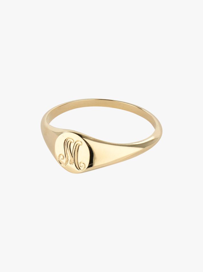 Classic signet ring