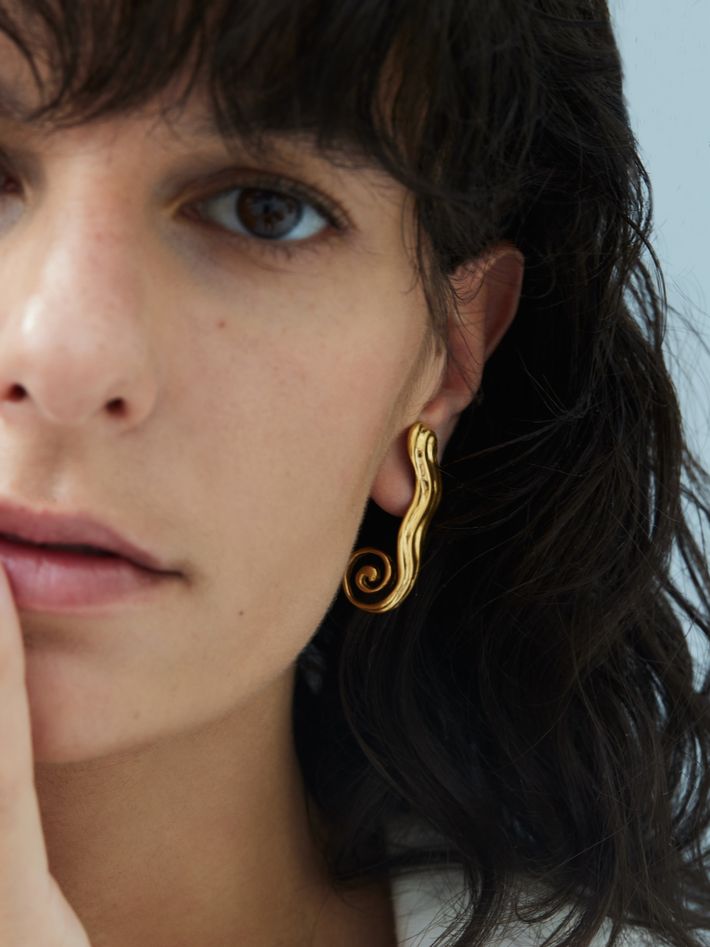 Freja earrings gold