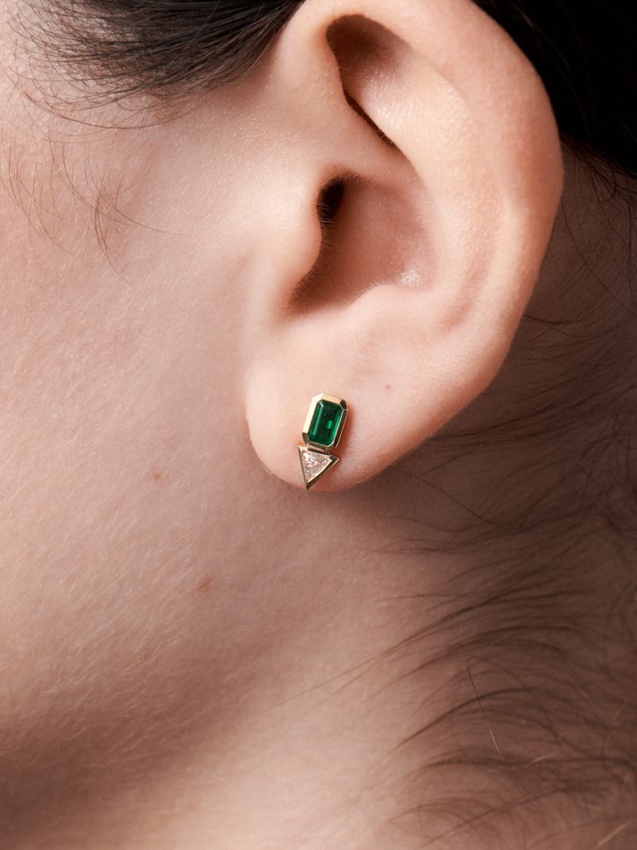 Emerald and trillion diamond studs