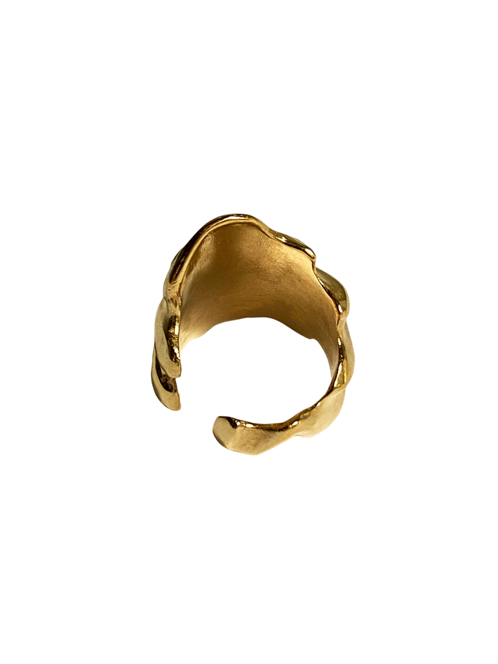 The wave adagio ring