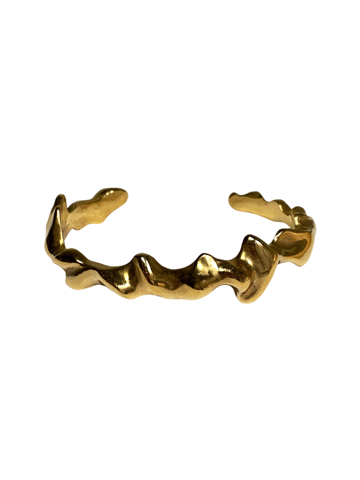 The wave bourrée bracelet