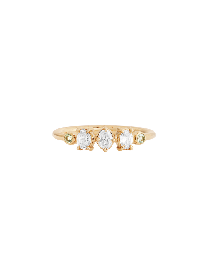 Circe diamond ring